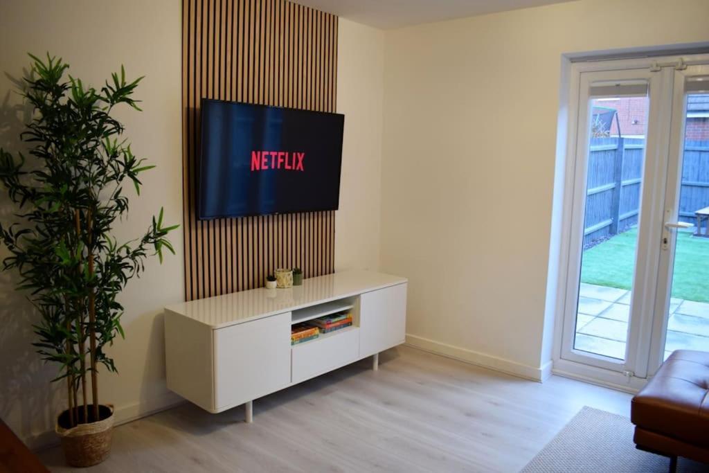 Modern 2 Bed House - Hs2, Nec & Birmingham Airport Holiday home